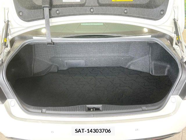 Toyota CROWN SEDAN 2016-02 8879268-9