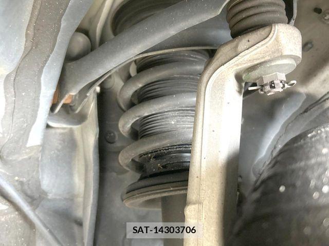 Toyota CROWN SEDAN 2016-02 8879268-19