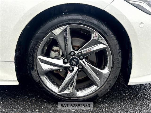 Toyota CROWN SEDAN 2019-08 8879267-11