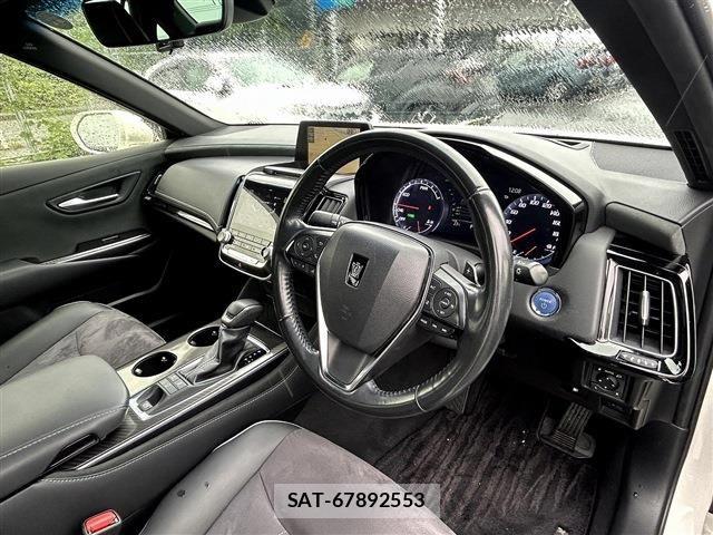 Toyota CROWN SEDAN 2019-08 8879267-12