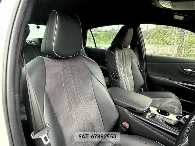 Toyota CROWN SEDAN 2019-08 8879267-13