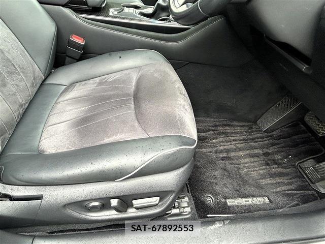 Toyota CROWN SEDAN 2019-08 8879267-14
