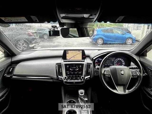 Toyota CROWN SEDAN 2019-08 8879267-16