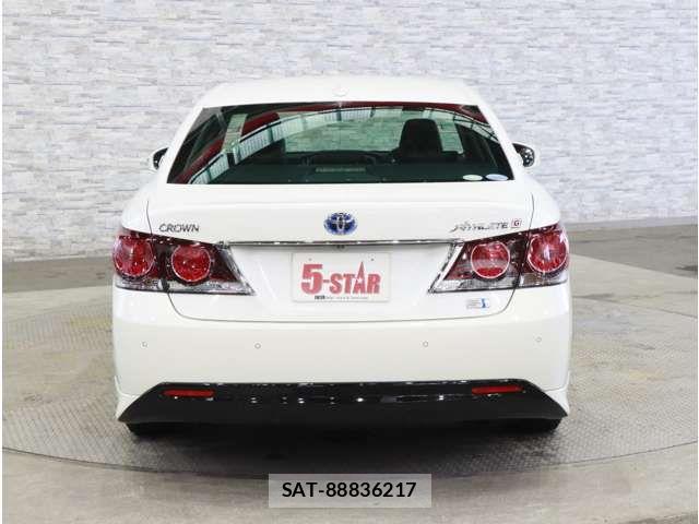 Toyota CROWN SEDAN 2017-05 8879263-14