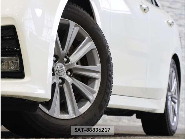 Toyota CROWN SEDAN 2017-05 8879263-18