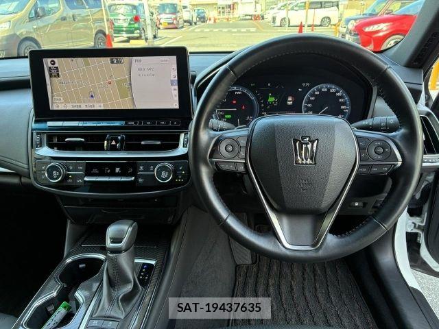 Toyota CROWN SEDAN 2021-01 8879254-1