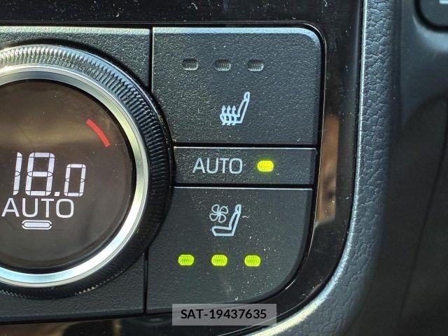Toyota CROWN SEDAN 2021-01 8879254-28