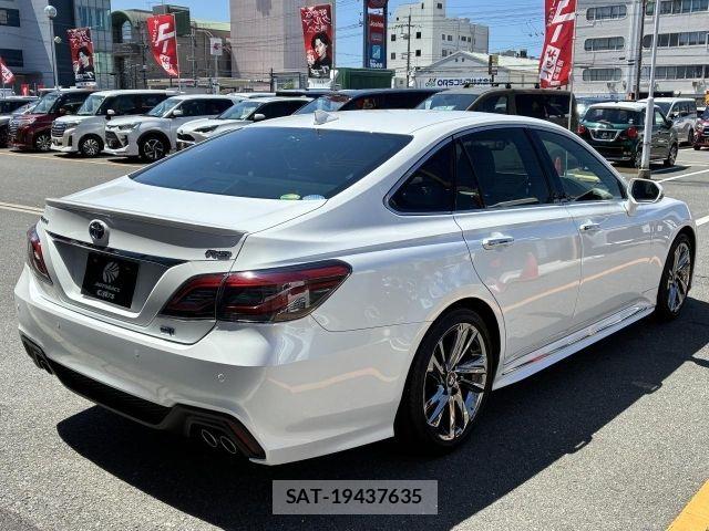 Toyota CROWN SEDAN 2021-01 8879254-2