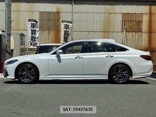 Toyota CROWN SEDAN 2021-01 8879254-6