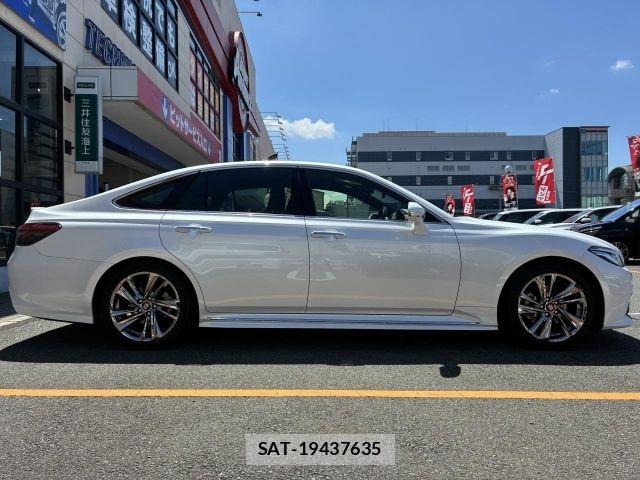 Toyota CROWN SEDAN 2021-01 8879254-7