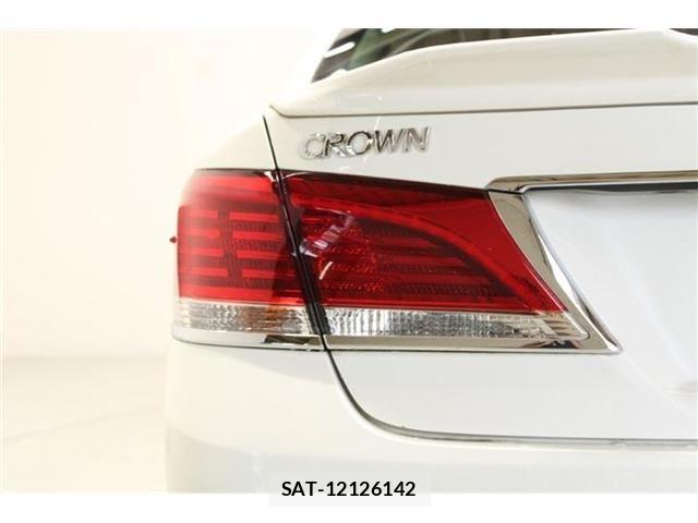 Toyota CROWN SEDAN 2016-06 8879271-18