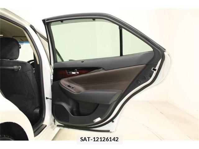 Toyota CROWN SEDAN 2016-06 8879271-29