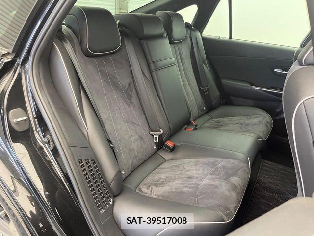 Toyota CROWN SEDAN 2018-11 8879257-12