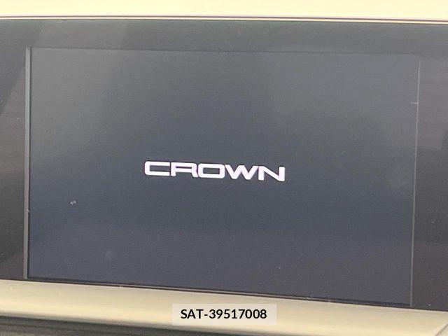 Toyota CROWN SEDAN 2018-11 8879257-2
