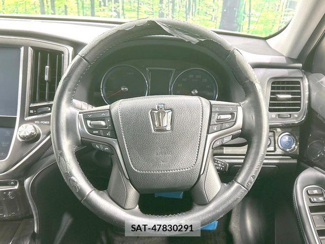 Toyota CROWN SEDAN 2016-12 8879269-10
