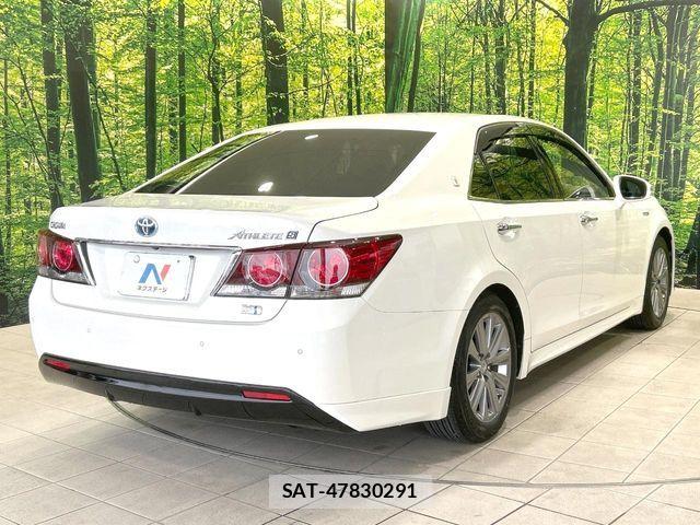 Toyota CROWN SEDAN 2016-12 8879269-16