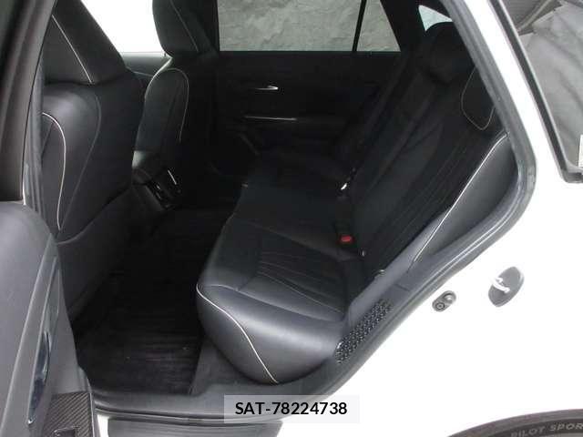 Toyota CROWN SEDAN 2018-11 8879264-19