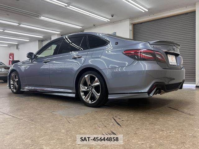 Toyota CROWN SEDAN 2018-09 8879260-19