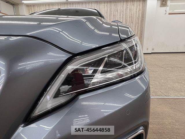 Toyota CROWN SEDAN 2018-09 8879260-21