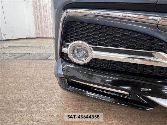 Toyota CROWN SEDAN 2018-09 8879260-24