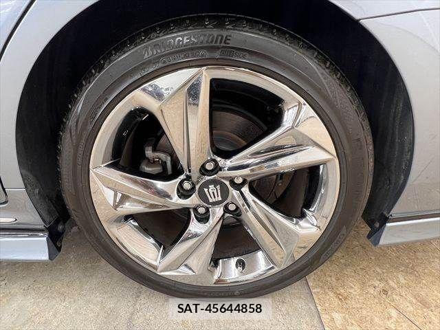 Toyota CROWN SEDAN 2018-09 8879260-28