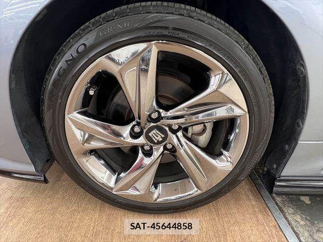 Toyota CROWN SEDAN 2018-09 8879260-29