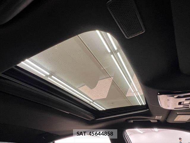 Toyota CROWN SEDAN 2018-09 8879260-3