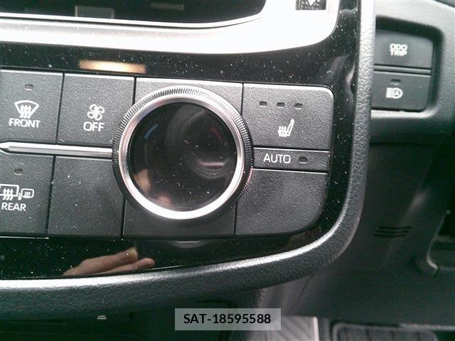 Toyota CROWN SEDAN 2021-10 8879256-7