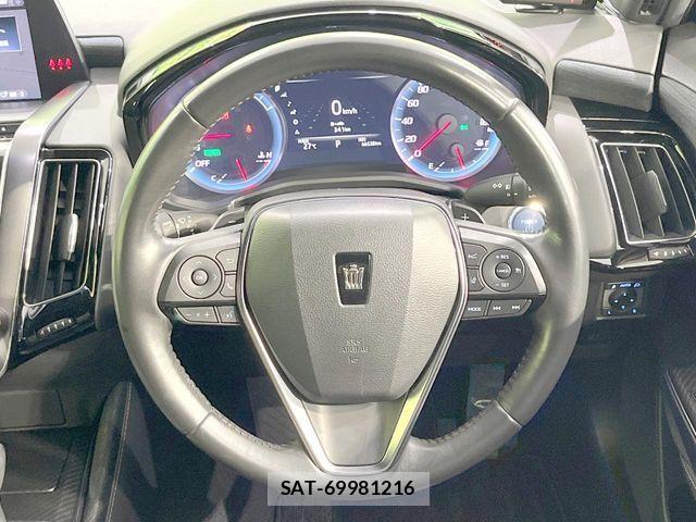 Toyota CROWN SEDAN 2018-07 8883466-10