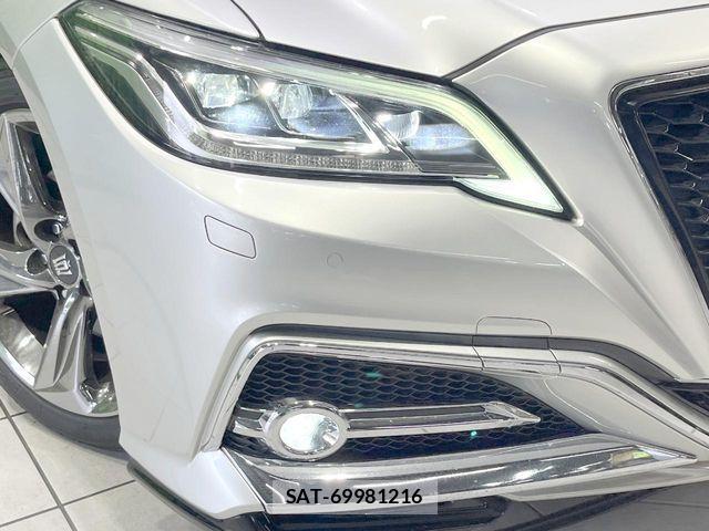 Toyota CROWN SEDAN 2018-07 8883466-11