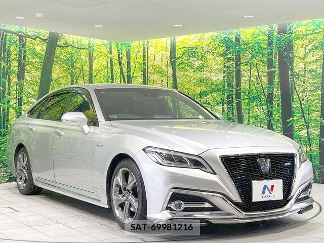 Toyota CROWN SEDAN 2018-07 8883466-15