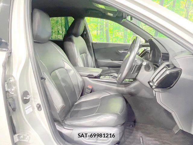 Toyota CROWN SEDAN 2018-07 8883466-7