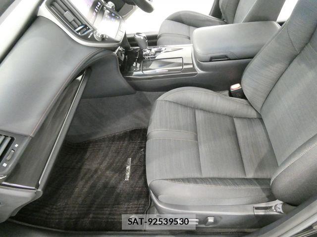 Toyota CROWN SEDAN 2013-04 8883468-18