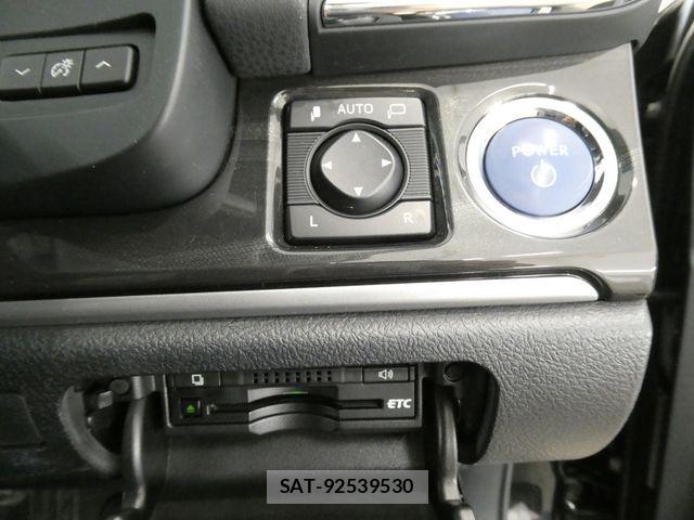 Toyota CROWN SEDAN 2013-04 8883468-26