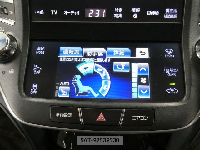 Toyota CROWN SEDAN 2013-04 8883468-28