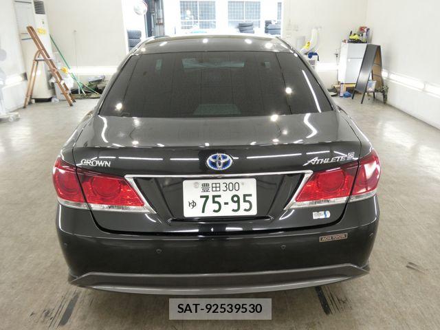 Toyota CROWN SEDAN 2013-04 8883468-4