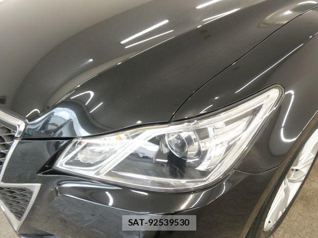 Toyota CROWN SEDAN 2013-04 8883468-5
