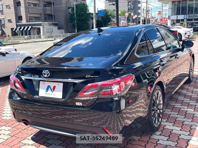 Toyota CROWN SEDAN 2019-08 8883464-16