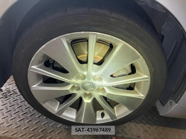 Toyota CROWN SEDAN 2008-10 8883469-9