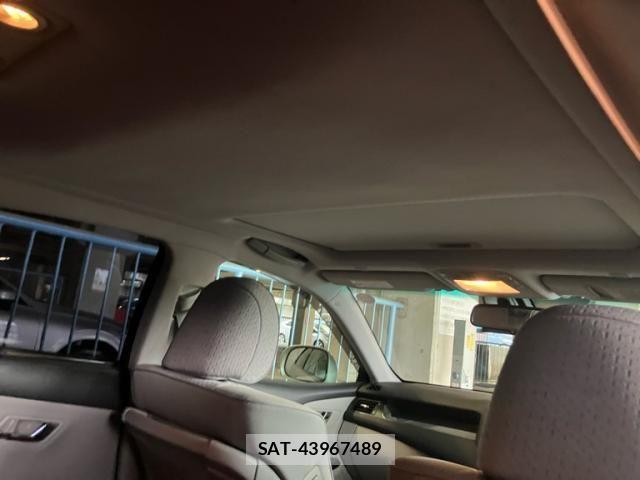 Toyota CROWN SEDAN 2008-10 8883469-12