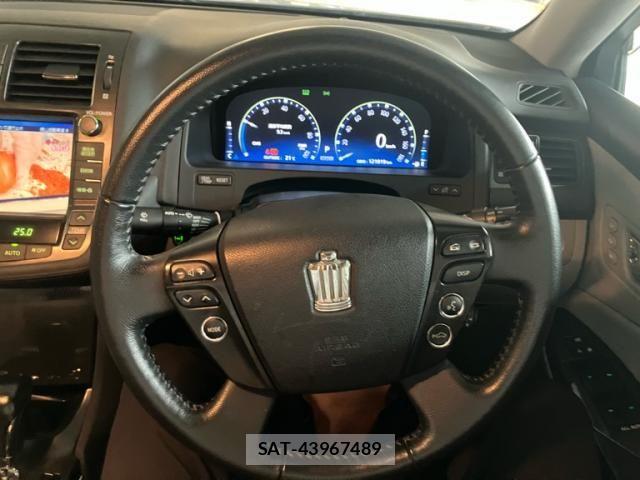 Toyota CROWN SEDAN 2008-10 8883469-17