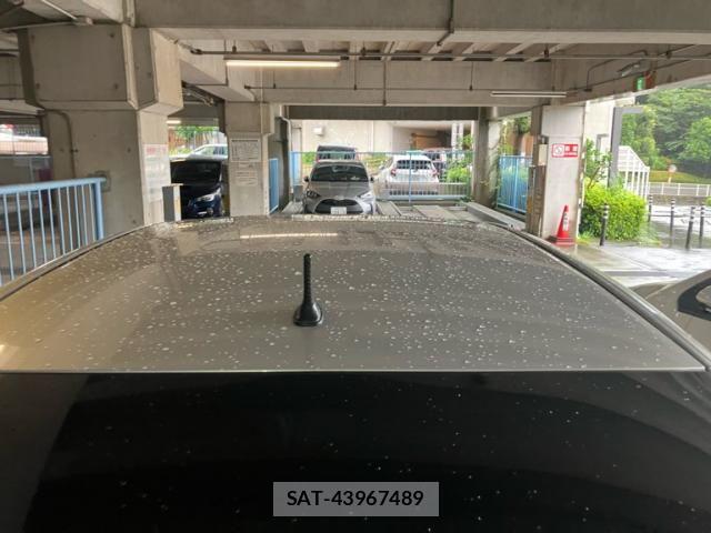 Toyota CROWN SEDAN 2008-10 8883469-4