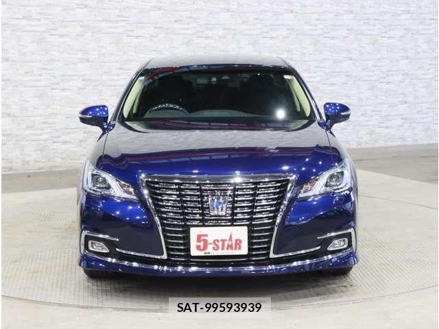 Toyota CROWN SEDAN 2017-08 8883467-6