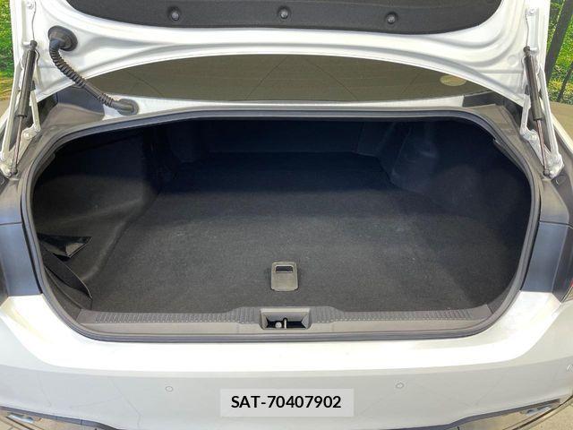 Toyota CROWN SEDAN 2019-01 8883463-9