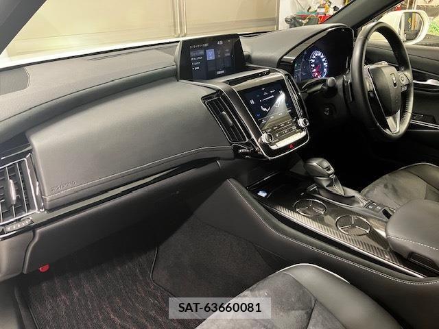 Toyota CROWN SEDAN 2018-11 608307-18