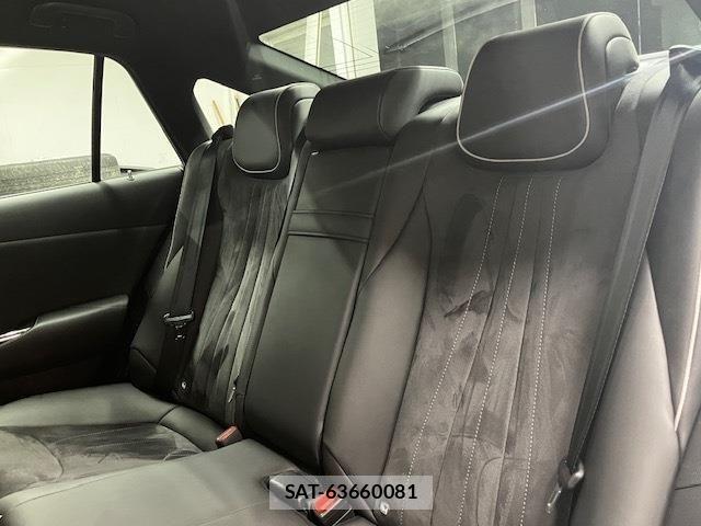 Toyota CROWN SEDAN 2018-11 608307-27