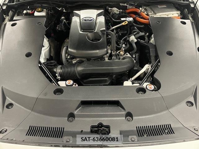 Toyota CROWN SEDAN 2018-11 608307-6