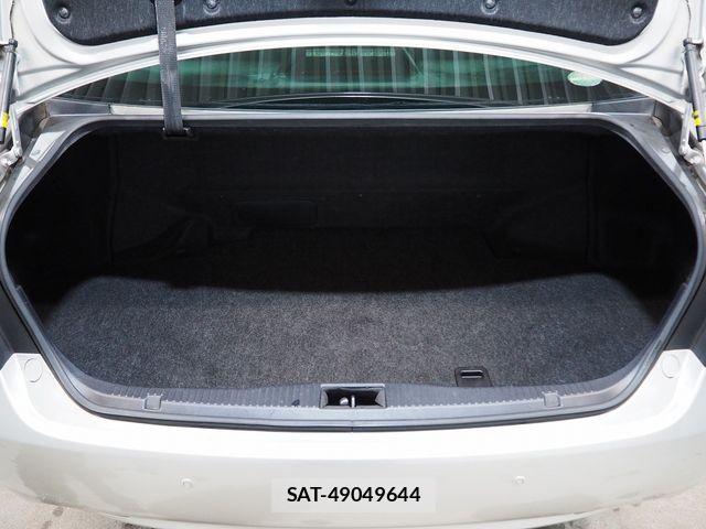 Toyota CROWN SEDAN 2015-03 608305-10