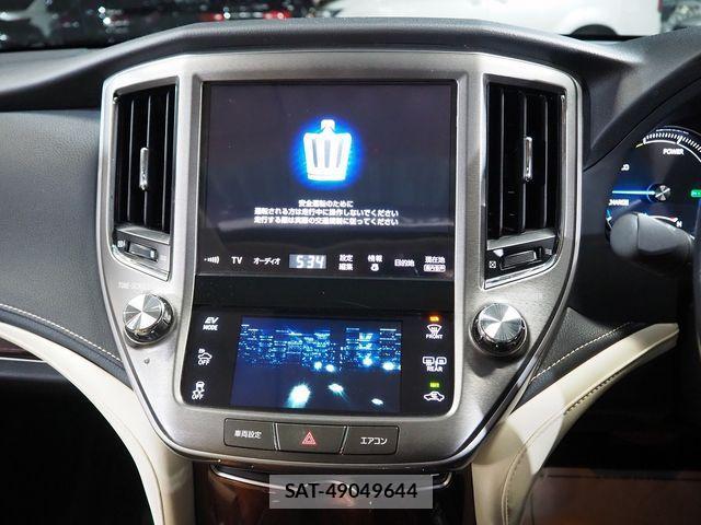Toyota CROWN SEDAN 2015-03 608305-11