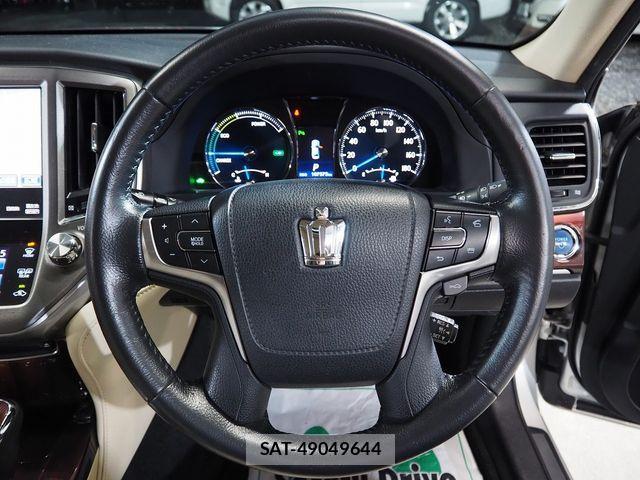 Toyota CROWN SEDAN 2015-03 608305-15